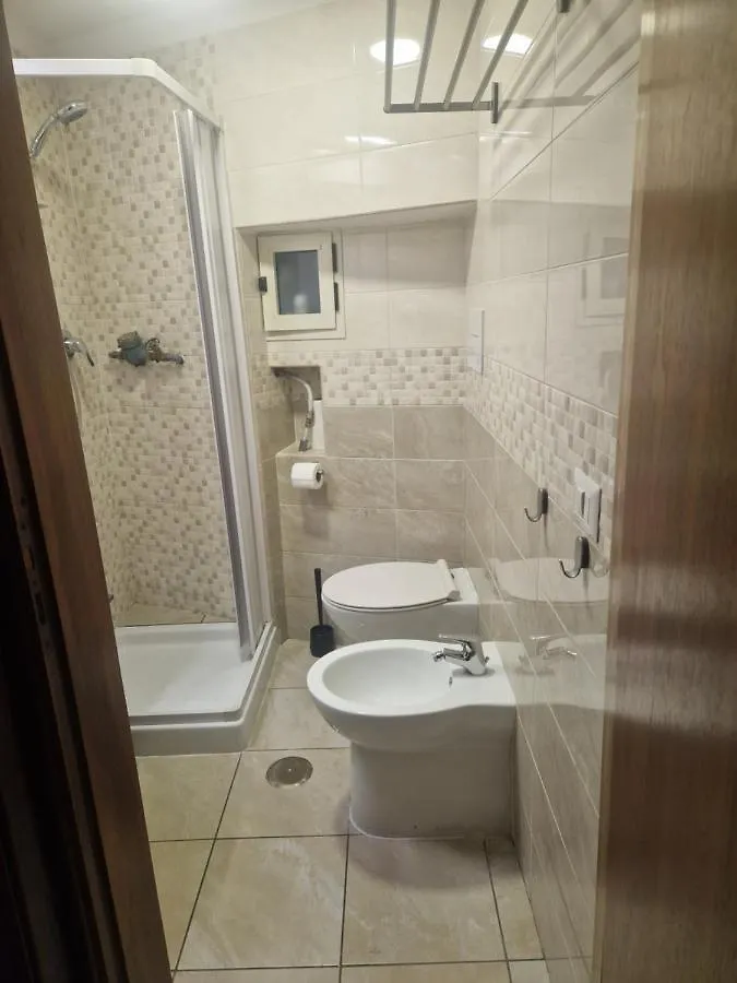 Apartment Vicolo 16 Guest House Naples Italy